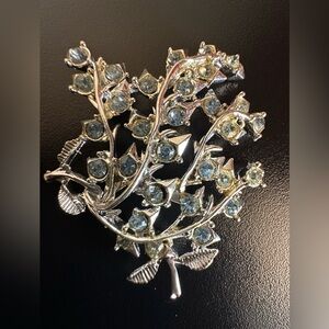 Vintage  Coro Silver tone Light Blue AB Rhinestone  Floral Brooch